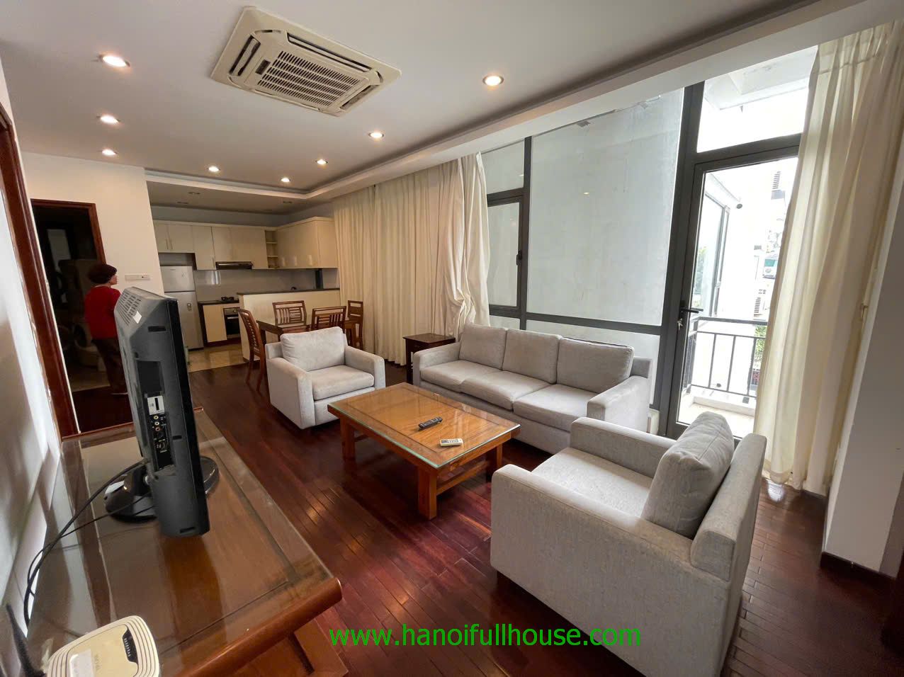 Căn hộ Duplex 2 phòng ngủ, nhiều ánh sáng ở Tây Hồ cho thuê
