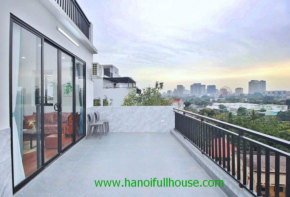Căn hộ 1 phòng ngủ, ban công rộng, đủ đồ ở đường Âu cơ cho thuê
