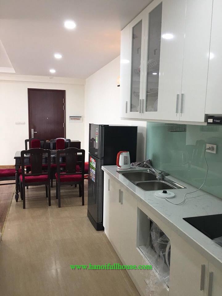 Three-bedroom apartment, lake view, super cheap price, 600$/month 