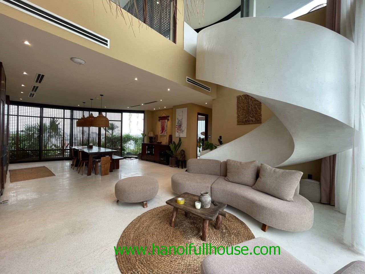 Awesome penthouse apartment with pool outdoor in West lake