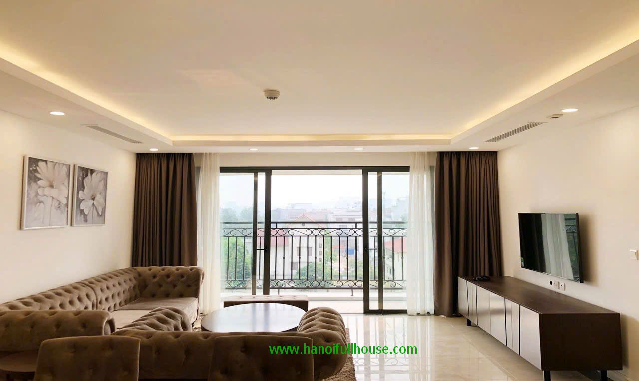 Căn hộ 3 phòng ngủ, hiện đại, đủ đồ tại D’leroisoleil cho thuê