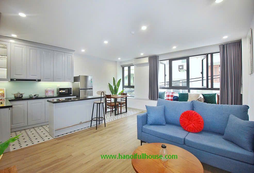 Very nice one bedroom apartment with lots of light in Tay Ho