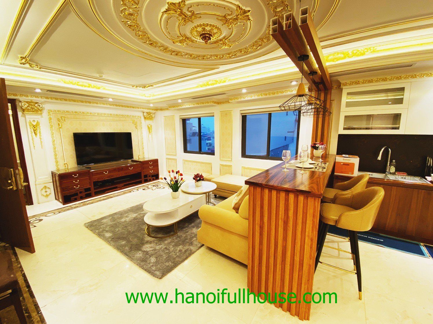 2 bedroom apartment on Linh Lang street, Ba Dinh district.