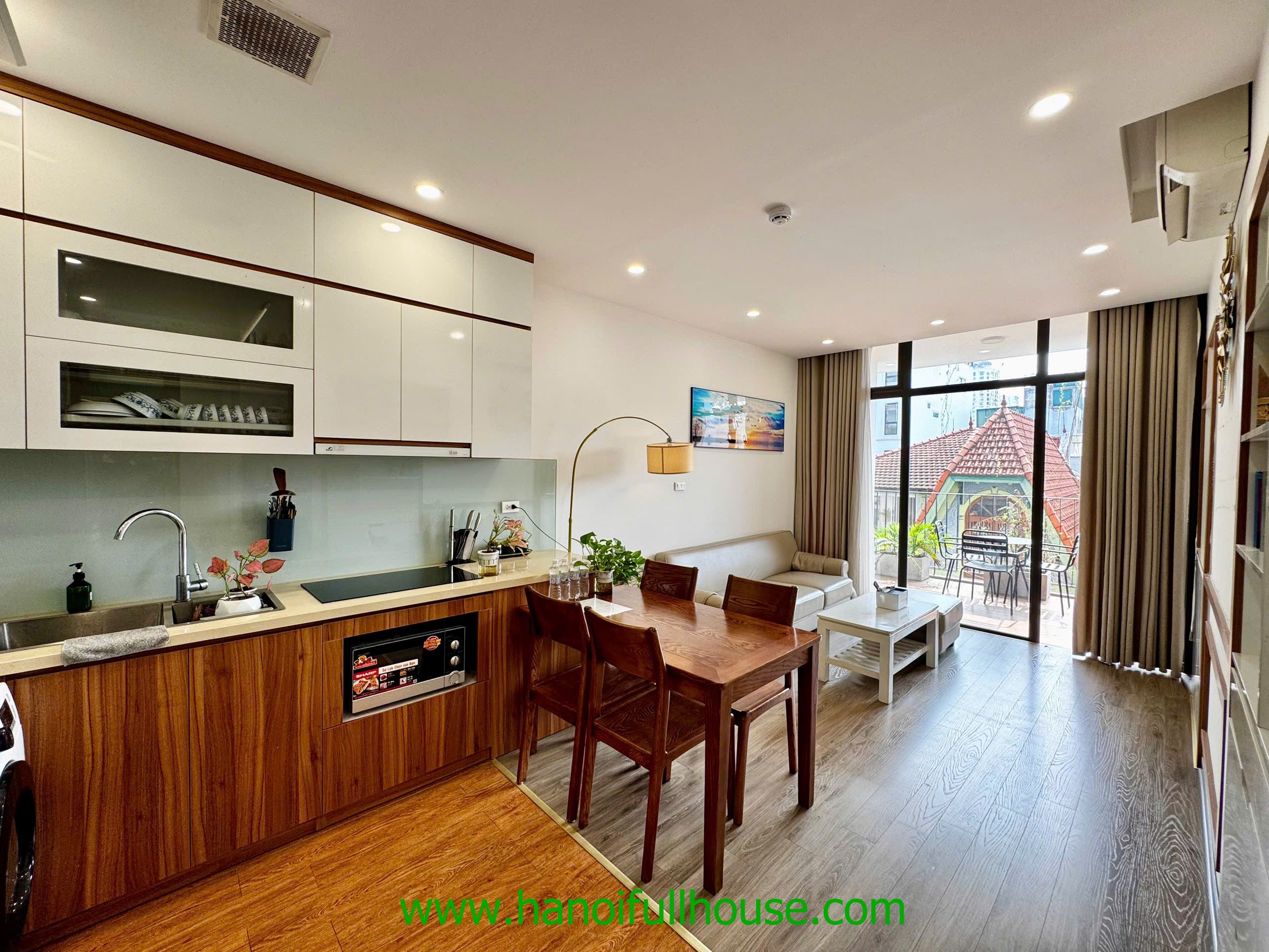 Bright apartment with 2 bedrooms, 2 wcs in Tay Ho dist to rent