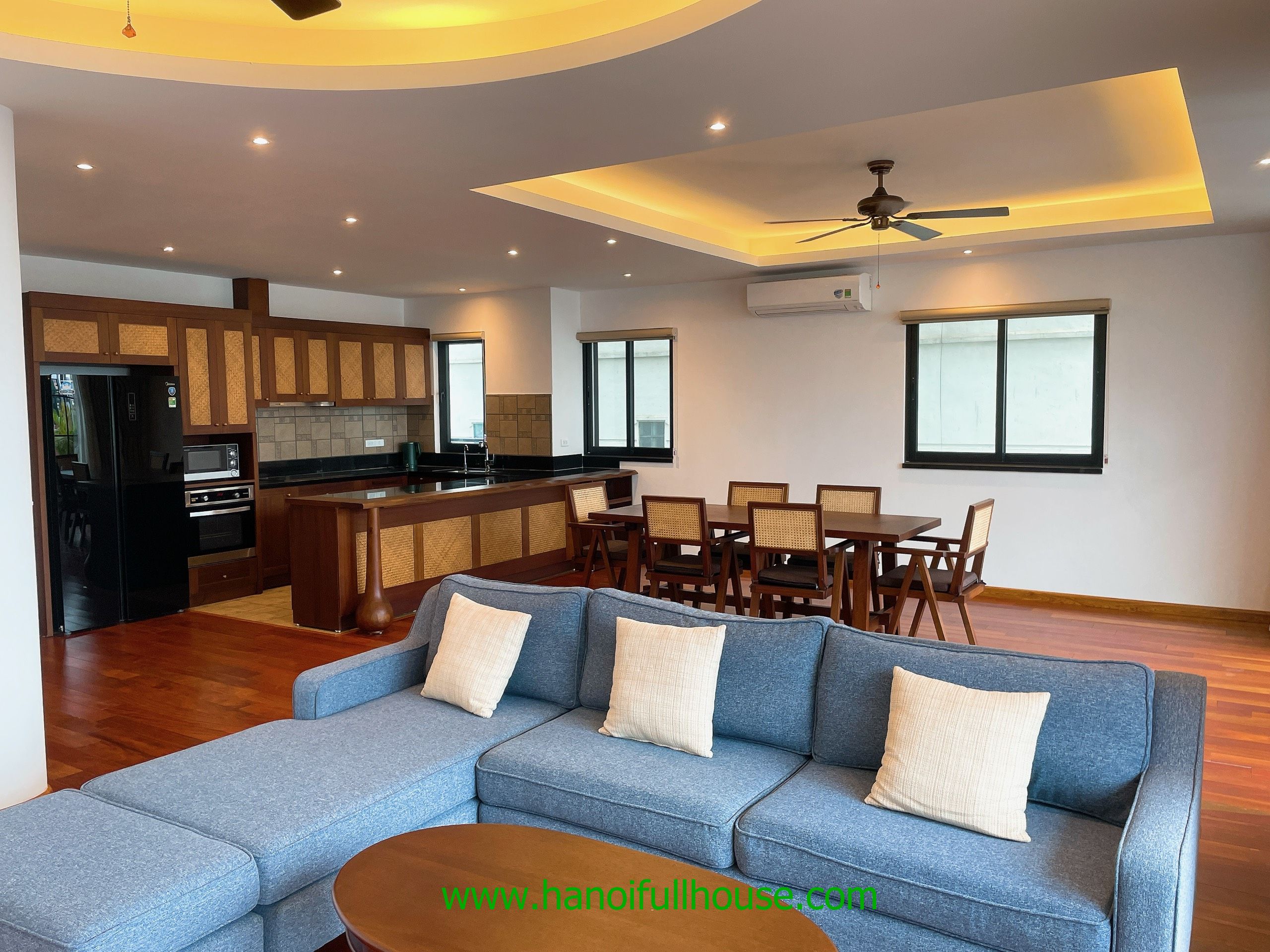 4 Bedroom duplex apartment in Tay Ho for lease