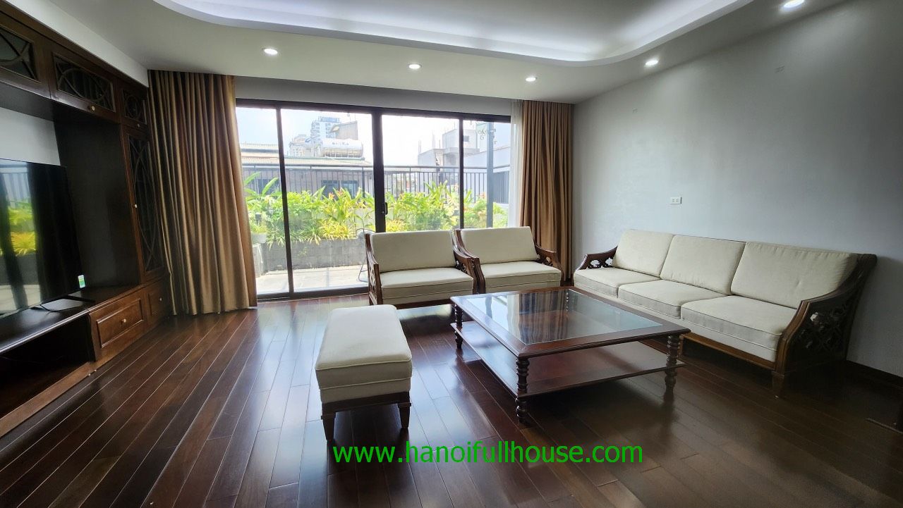 Beautiful 3 bedroom serviced apartment in West lake to rent