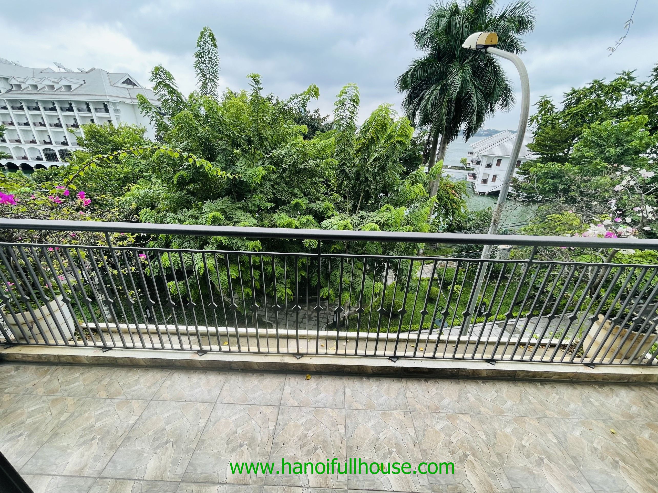 2 bedroom apartment with big balcony near Sheraton Hotel for rent