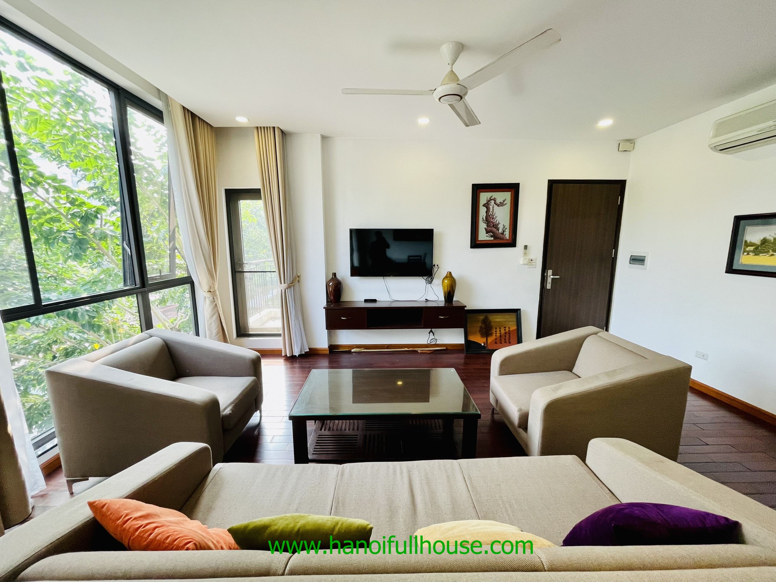 Cozy 3 bedroom apartment with nice view for rent in Tay Ho.