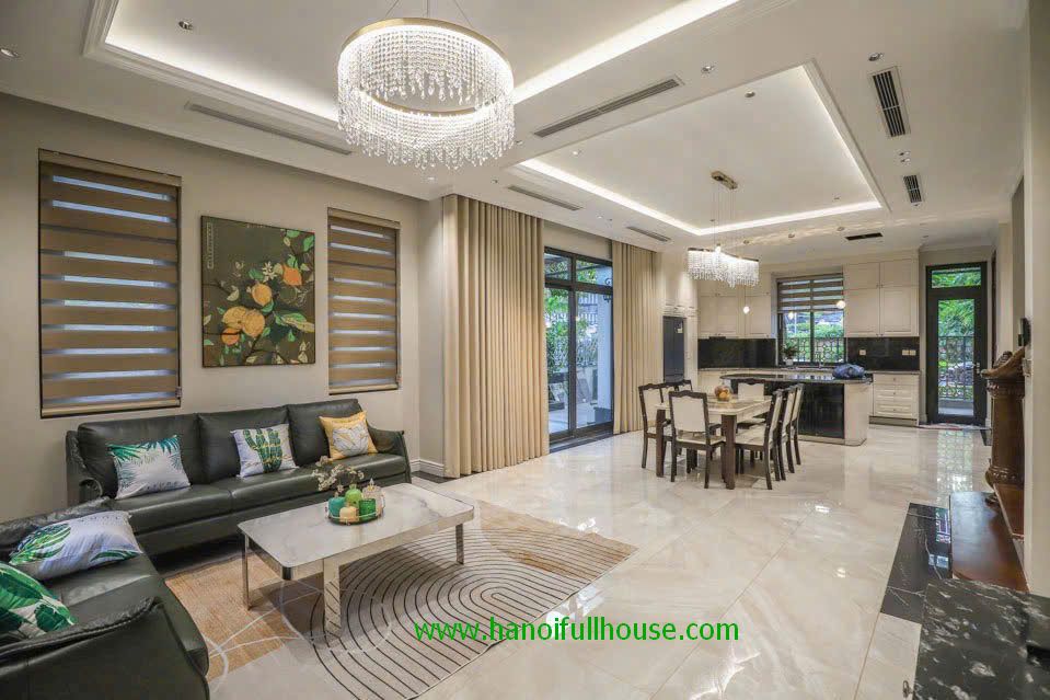 Biệt thự song lập 4 phòng ngủ, thang máy ở Starlake cho thuê