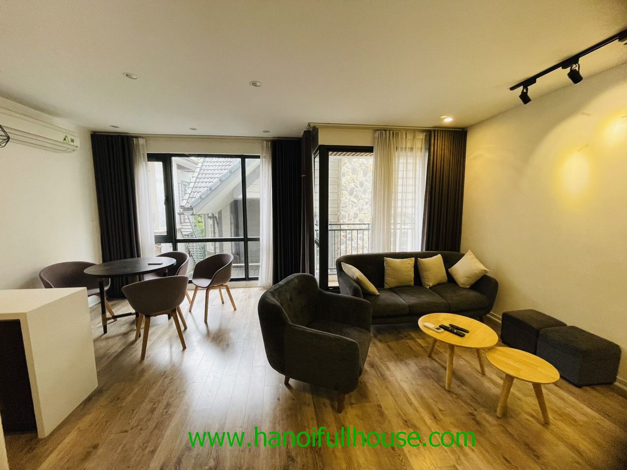 Cozy 1 bedroom apartment for rent on To Ngoc Van str.