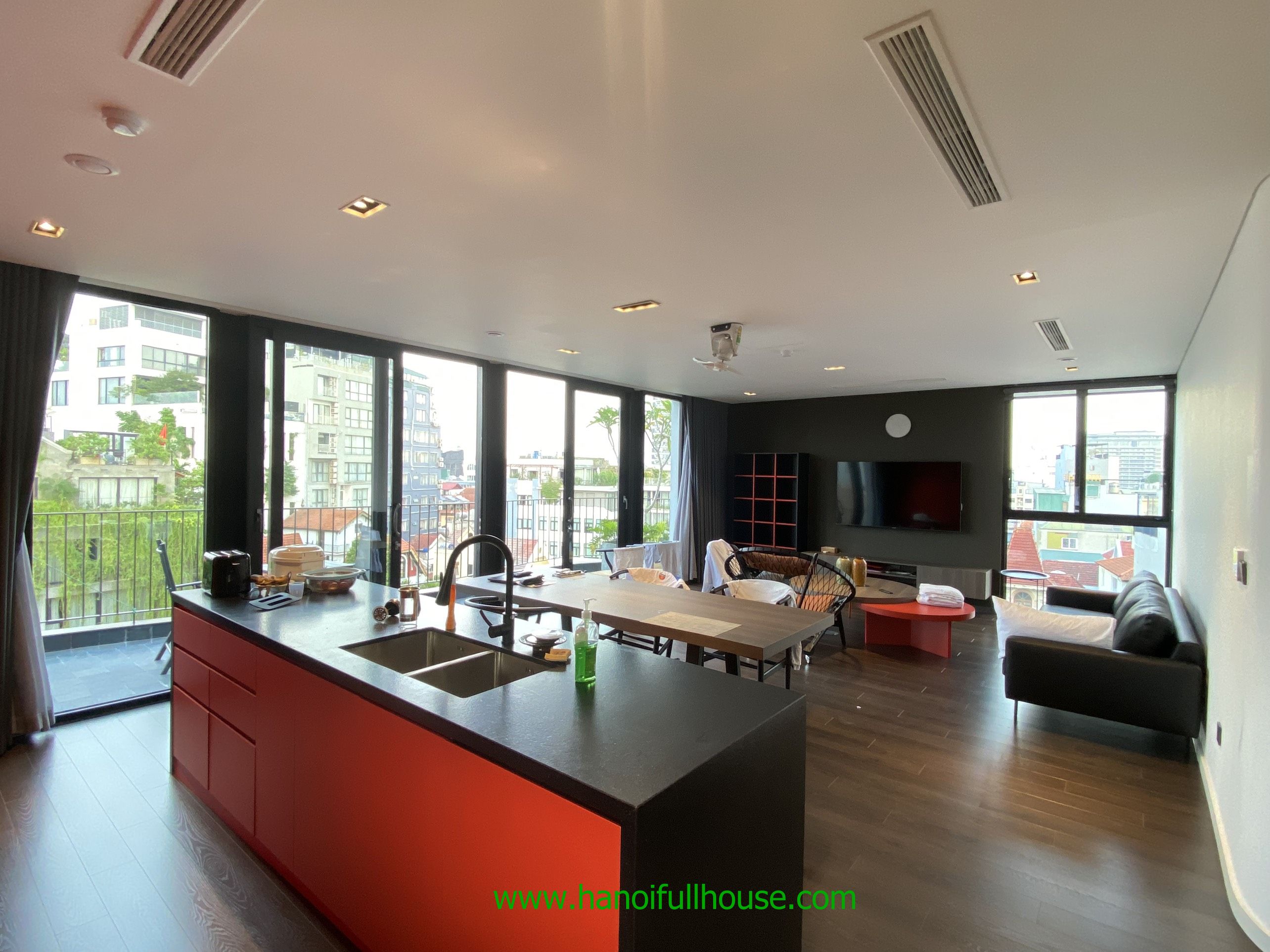 High class apartment with 3 bedrooms, 200 sq m in Tay Ho for rent