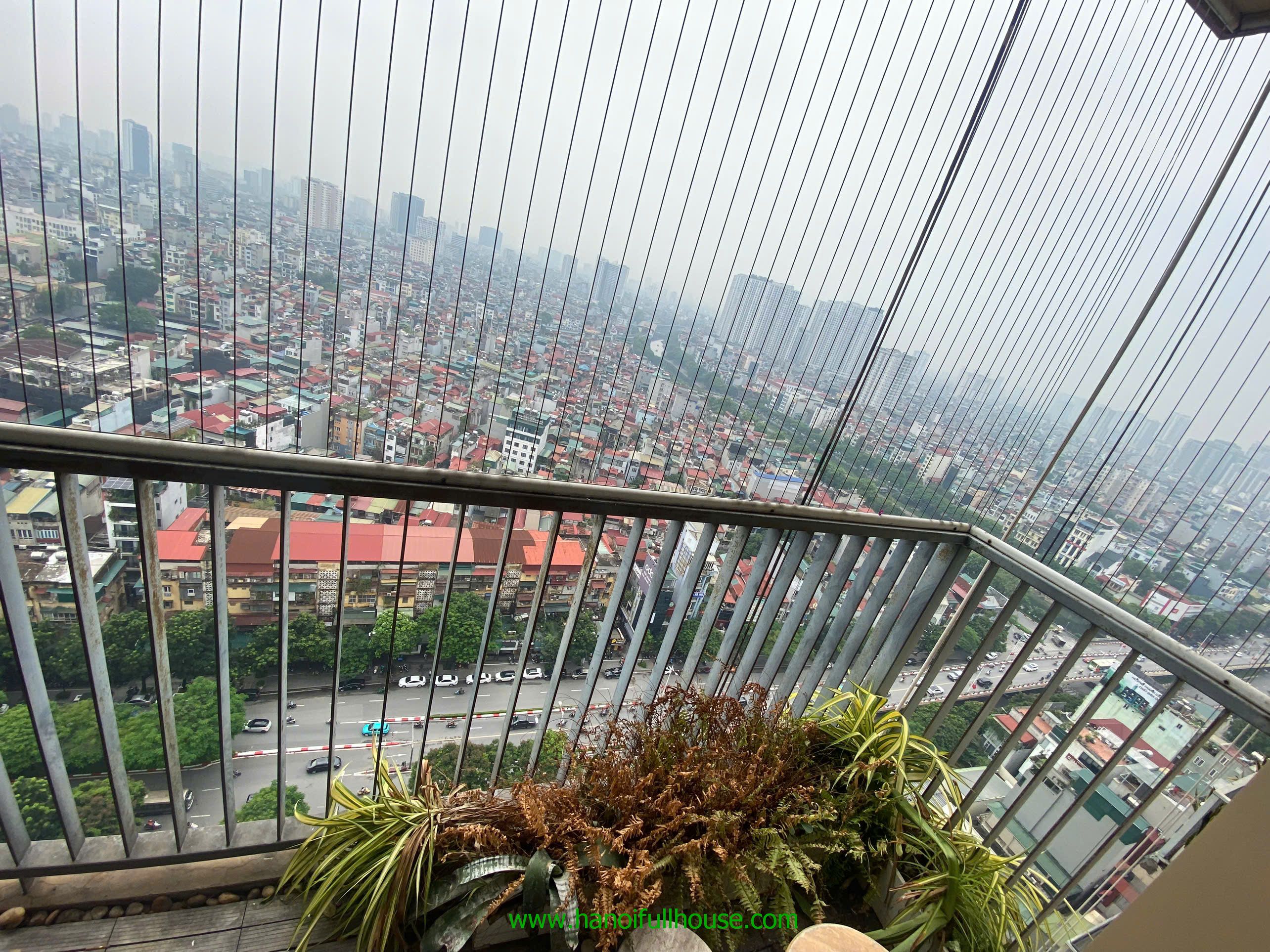 Căn hộ 3 phòng ngủ, đủ đồ ở Sky City 88 Láng Hạ