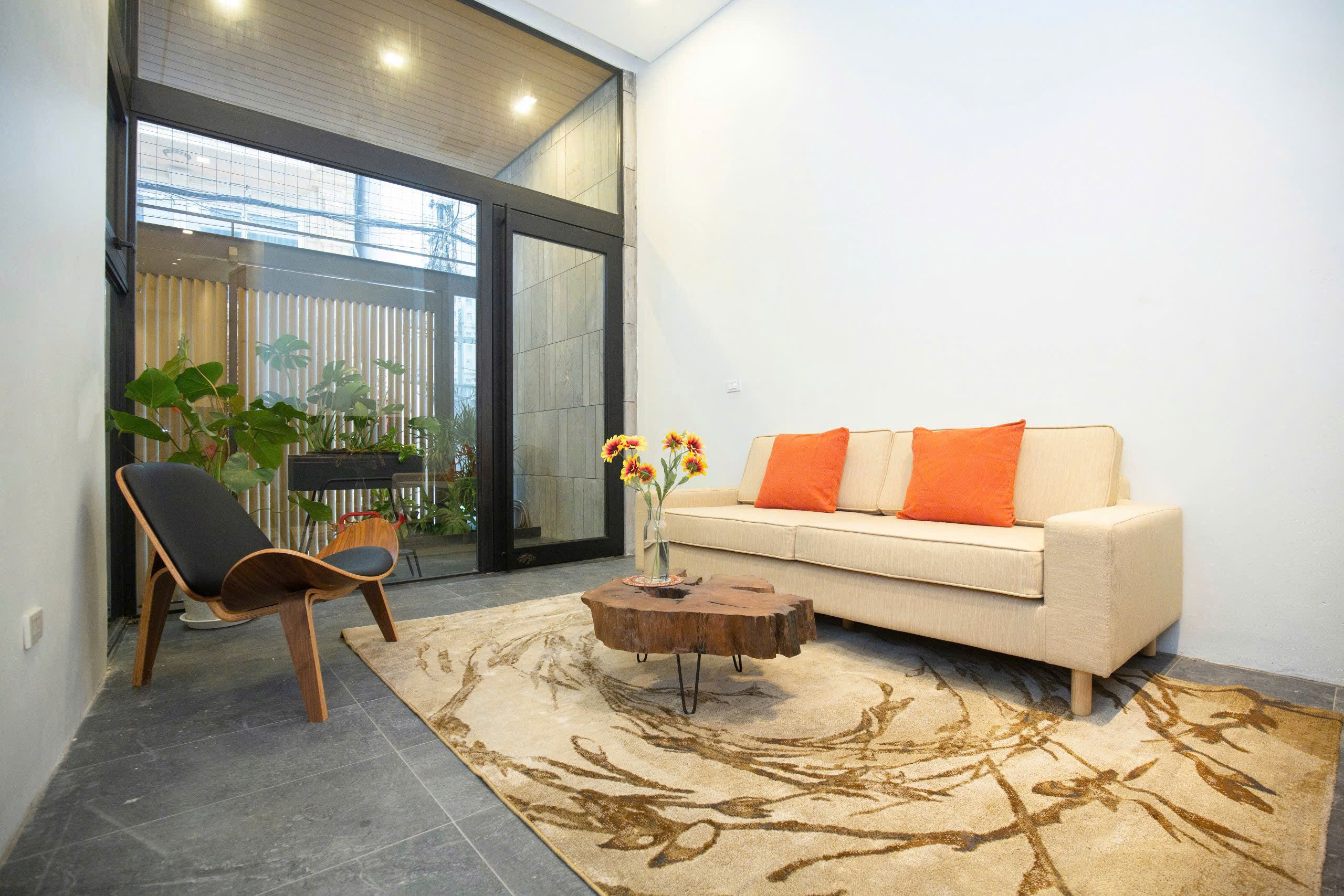 Căn hộ duplex 1 phòng ngủ, mới tinh ở đường Xuân Diệu cho thuê