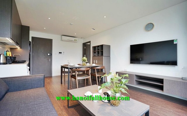 Căn hộ siêu đẹp, mặt hồ nhỏ, phố Tô Ngọc Vân, đầy đủ nội thất hiện đại cho thuê ngay.