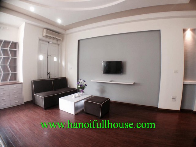 Modern studio room in Lang Ha street, Dong Da dist for rent