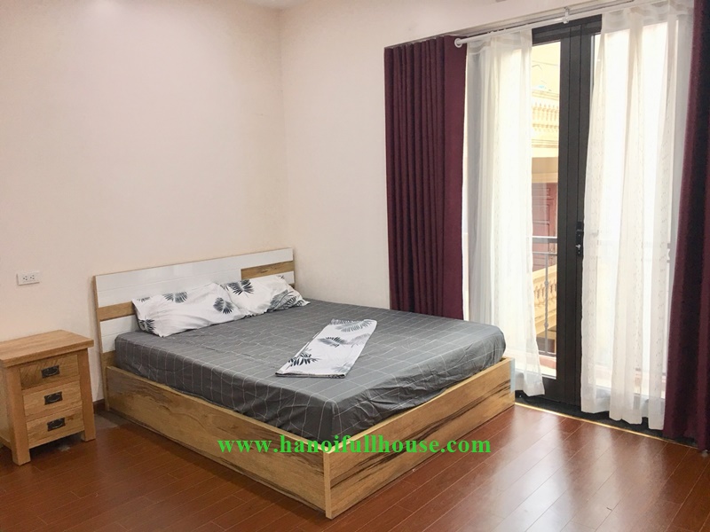 Cheap and nice studio for rent on Lac Long Quan street, close to West Lake, Water Park