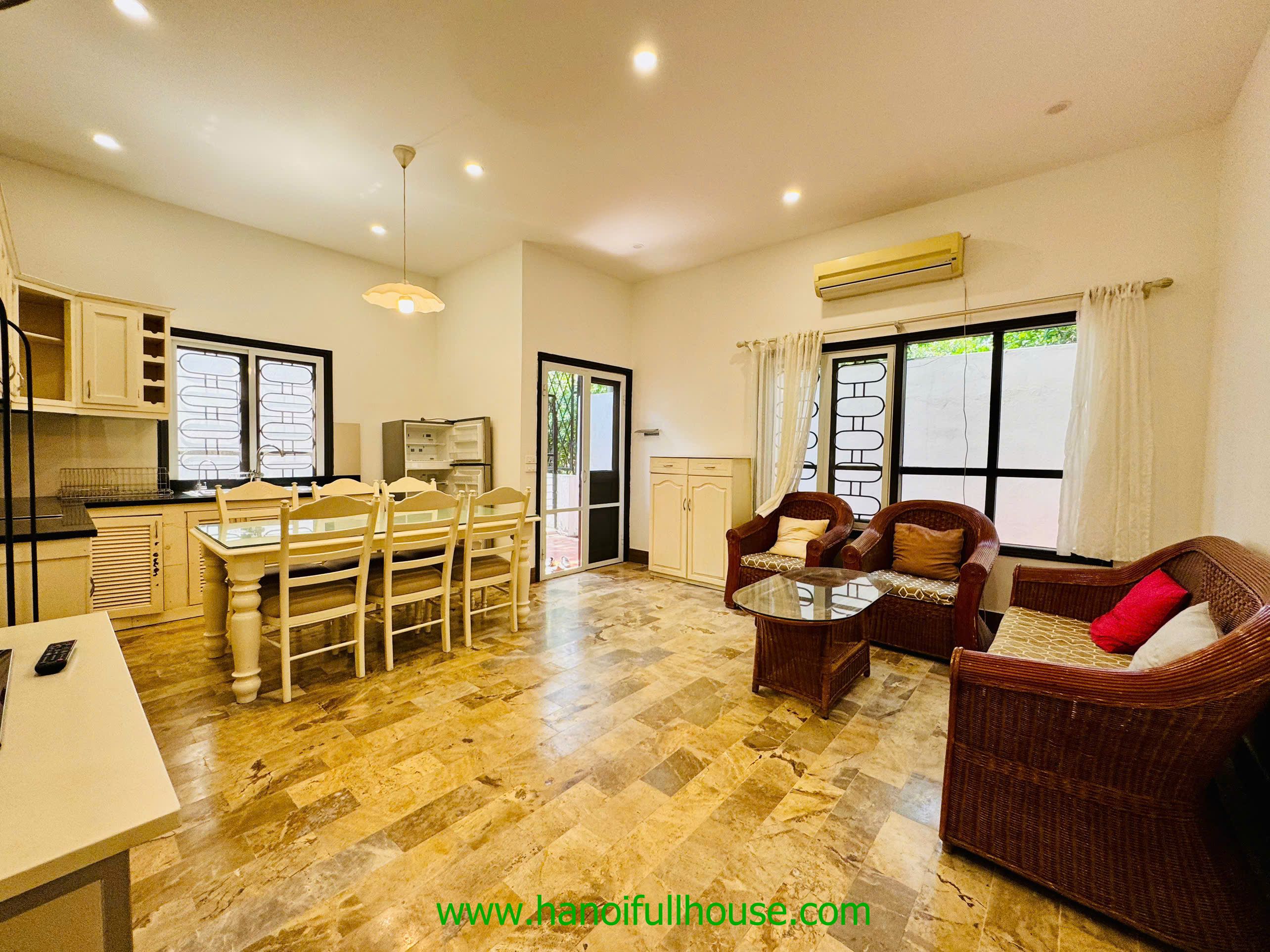 2 bedroom house with fully furnished in Tay Ho dist for rent