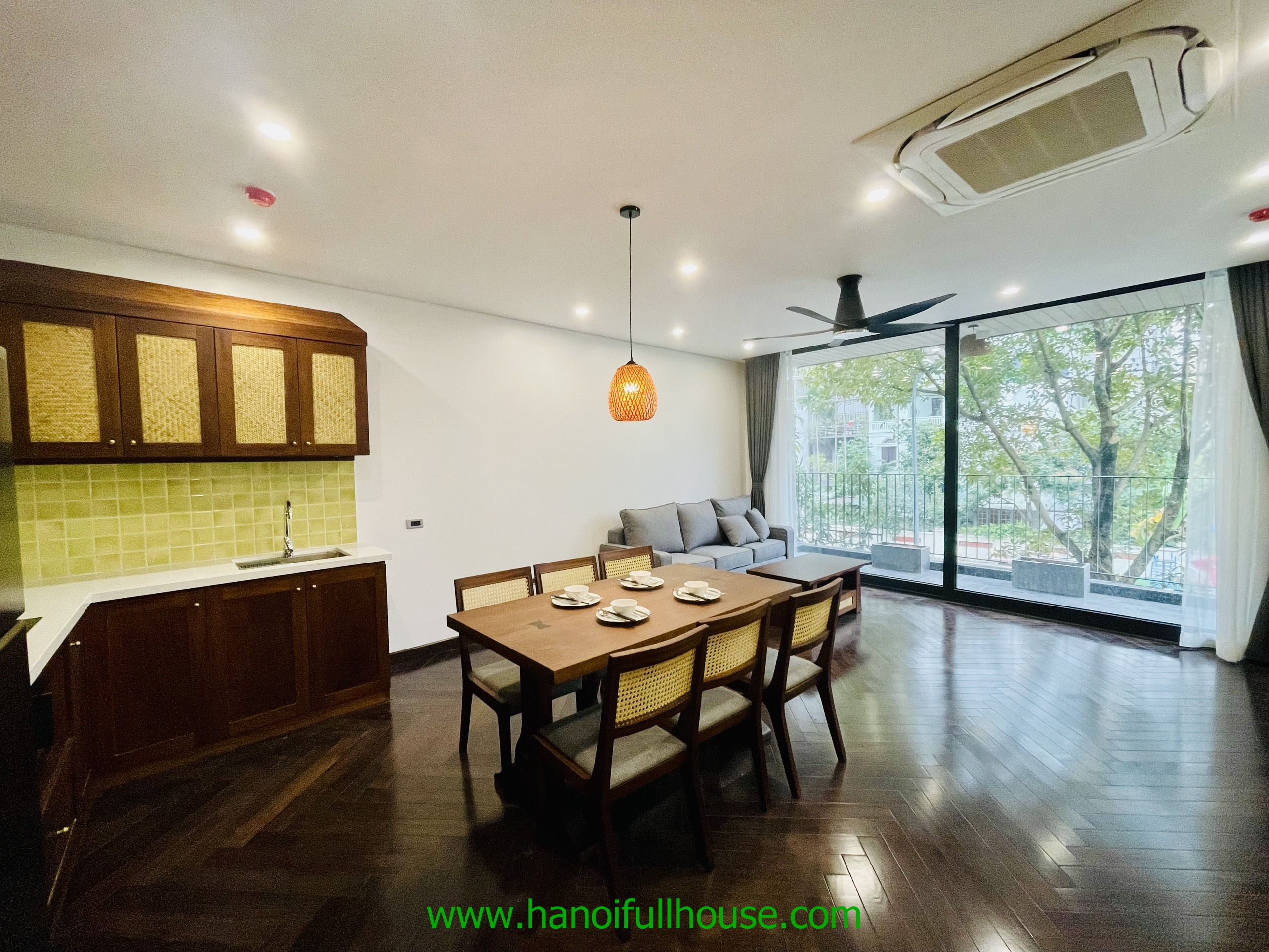 New serviced apartment with 2 bedrooms in Westlake for lease