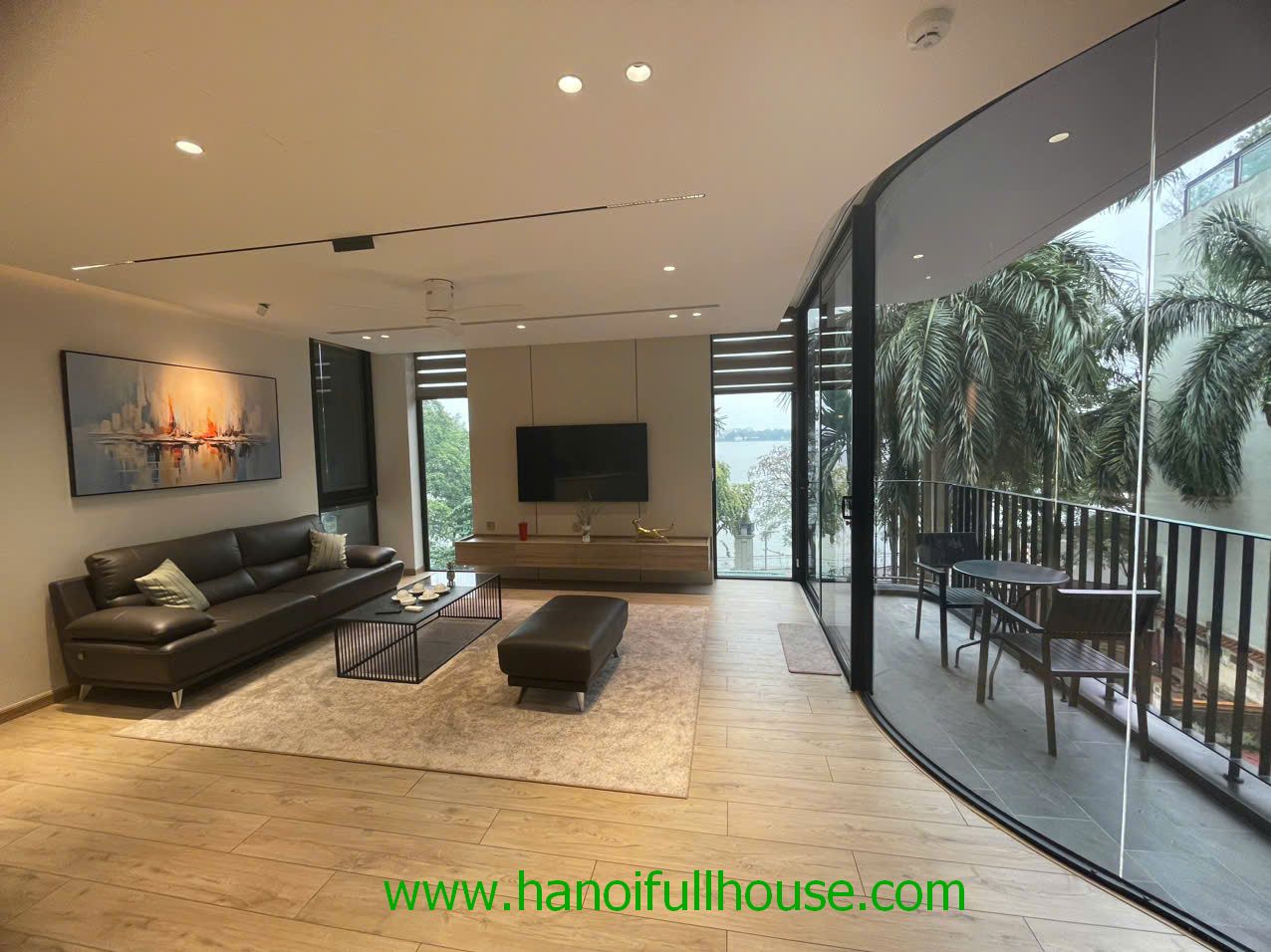 New 3 bedroom apartment for rent on Quang Khanh street to rent