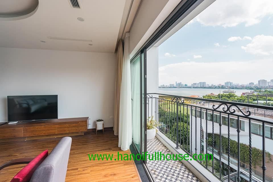Duplex apartment with 3 bedrooms in Tay Ho for lease
