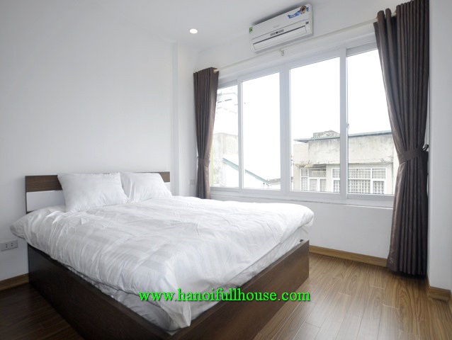 Bright and new renovated one-bedroom serviced apartment on Xuan Dieu str, Tay Ho for rent