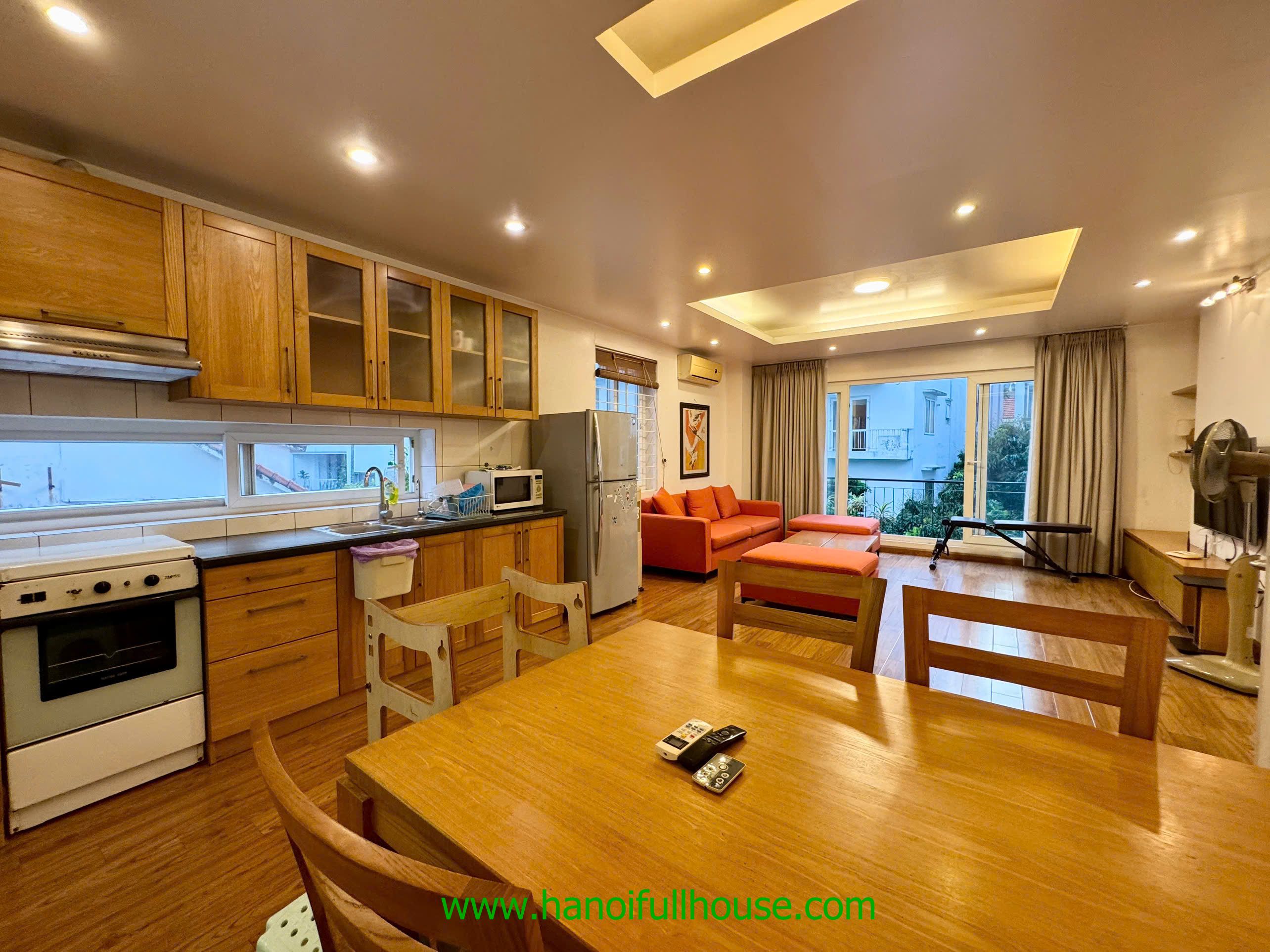 2 bedroom apartment with lots of light, modern style in Xuan Dieu for rent