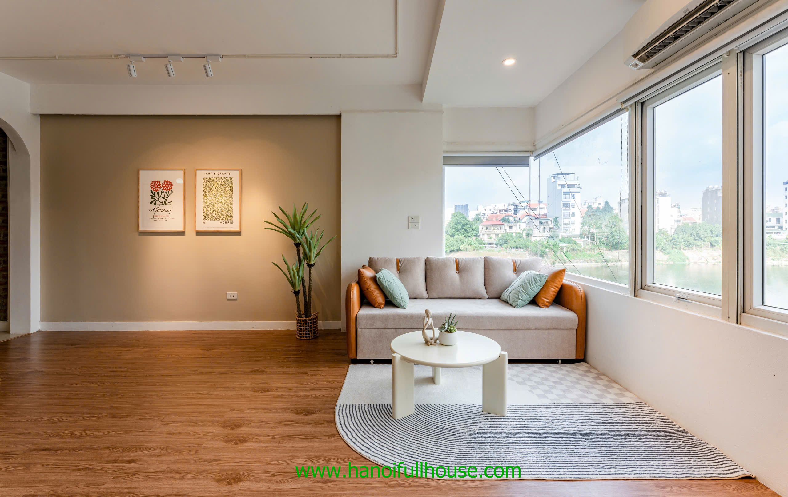 Căn hộ 1 phòng ngủ, đủ đồ, hiện đại ở đường Âu Cơ cho thuê