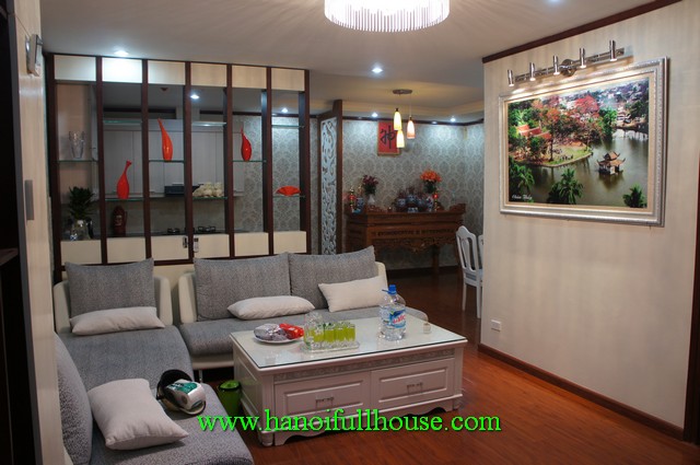 3 bedroom modern apartment rentals in Vinaconex 1 on Khuat Duy Tien street, Thanh Xuan dist