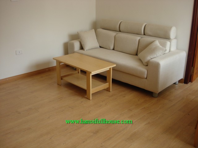 Look for one bedroom fully furnished serviced apartment in Truc Bach lake to rent
