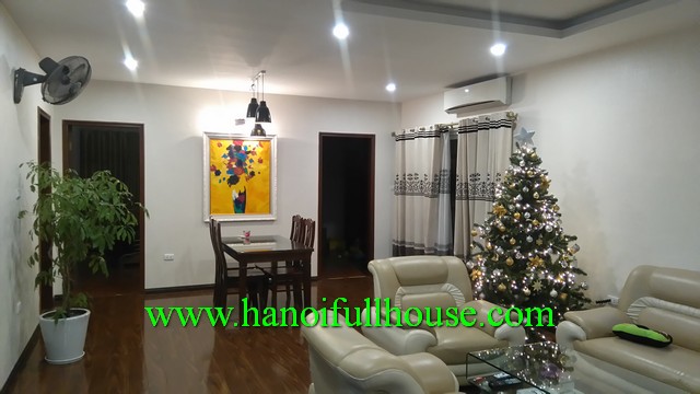 A nice cheap apartment rental in Ba Dinh dist, Ha Noi. 3 bedroom, modern furniture, bright