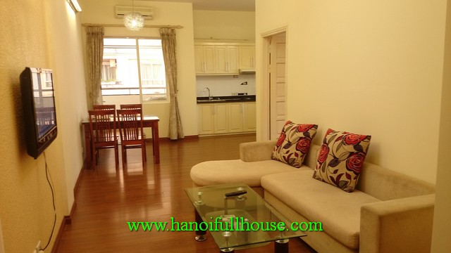 Look for a nice apartment with 2 bedrooms in Dong Da dist, Ha Noi, Viet Nam