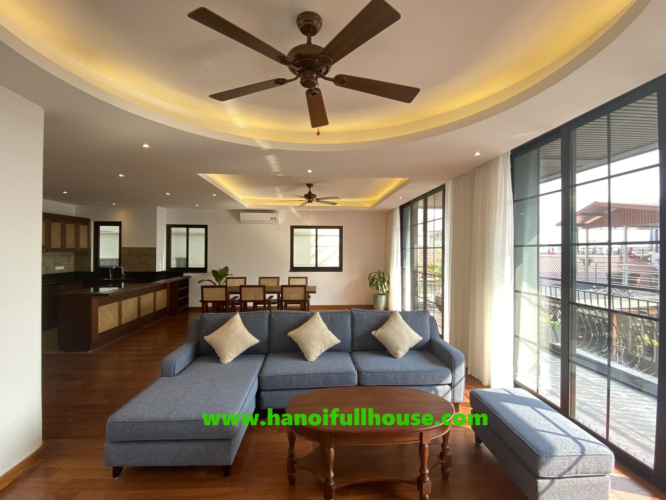 Elegant & cozy 4-BR duplex serviced apartment with large balcony overlooking West Lake
