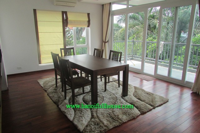 Open space serviced apartment 220 sqm, 4 bedroom, great view and furnished, balcony to let in Tay Ho