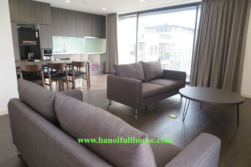 Căn hộ hoàn toàn mới, hiện đại tại Tây Hồ - 02 phòng ngủ có ban công