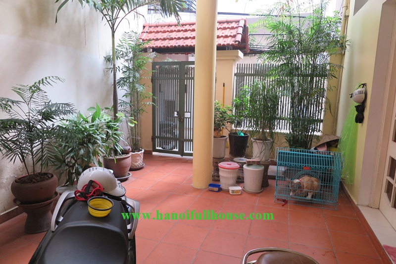 House close to the Westlake - 2 bedrooms, big yard in Tu Hoa, Tayho dist