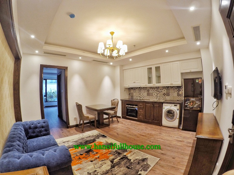 Luxury service apartment for Japanese on Tran Quoc Toan street, Hoan Kiem Dist for rent.