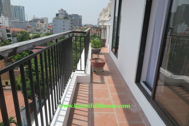 Big 2 bedrooms apartment in Tay Ho, usable is up to 140 sq m. 