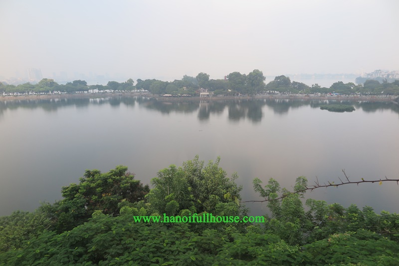 Beautiful apartment with great balcony, Truc Bach lake view for rent.