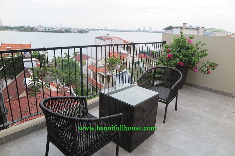 Luxury apartment with lake view, sauna room, good furniture in Tay Ho for rent