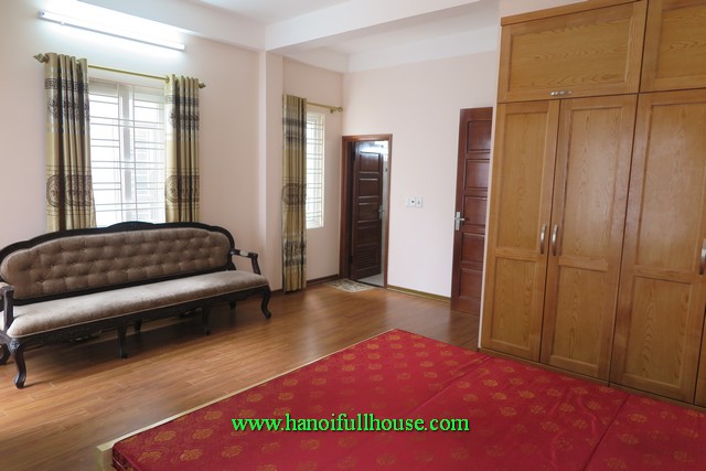 Three bedroom house in Ngoc Thuy for lease. Furnished house with car access