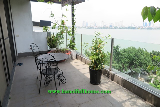 Lake view apartmet on Quang Khanh street, 2 bedrooms, large balcony for rent.