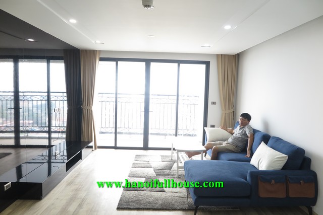 Cho thuê căn hộ cao cấp tại D. Le Roi Soleil - Quang An, 3 phòng ngủ, đầy đủ đồ.