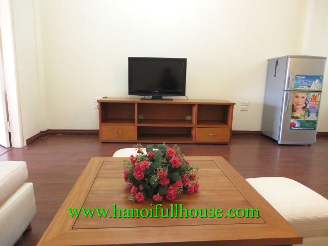 Nice cheap serviced apartment one bedroom in Cau Giay dist to rent