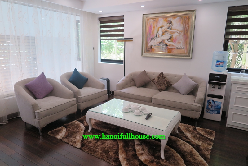 Beautiful One-Bedroom Serviced Apartment for lease in Tay Ho Dist