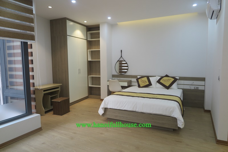 Large studio with modern furniture in Truc Bach, Ba Dinh dist 