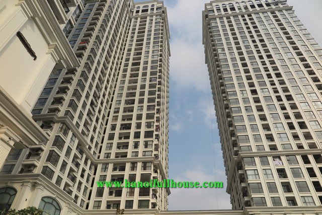 Căn hộ cao cấp 3 phòng ngủ tại Sunshine Riverside Tây Hồ cho thuê.