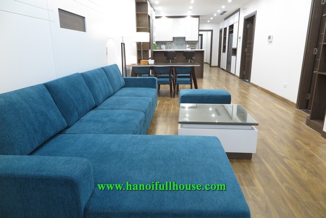 Căn hộ mới tinh với 3 phòng ngủ lớn vô cùng hiện đại và sang trọng cho thuê tại Tây Hồ.