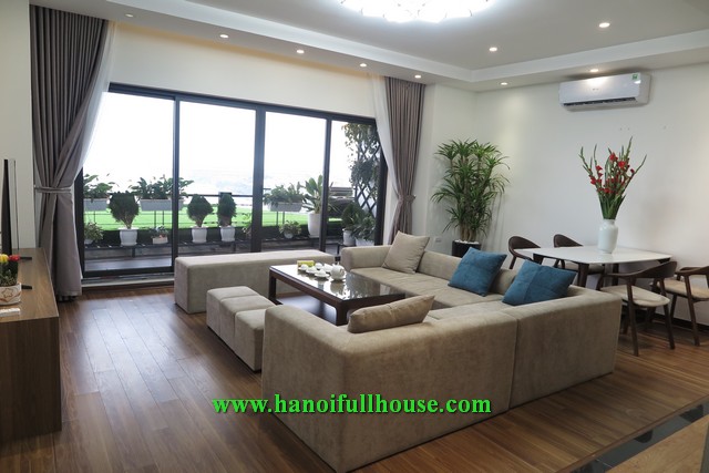 Amazing 4 bedroom apartment on Xuan Dieu street, facing West Lake, super large balcony for rent.