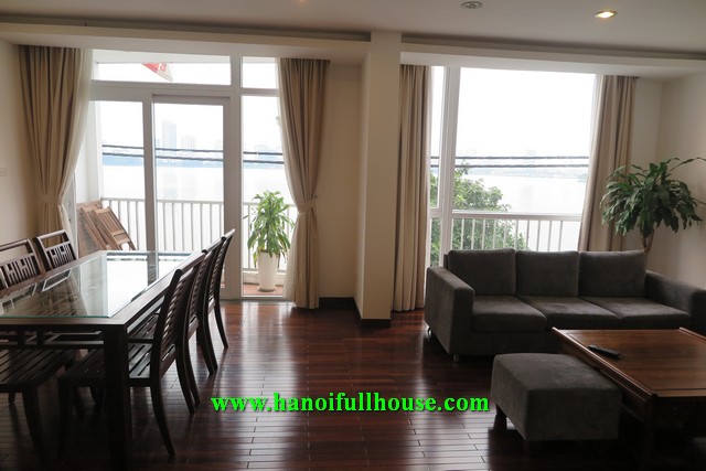 Amazing 3 bedroom apartment, overlooking to West lake, cheap price, high quality furniture.