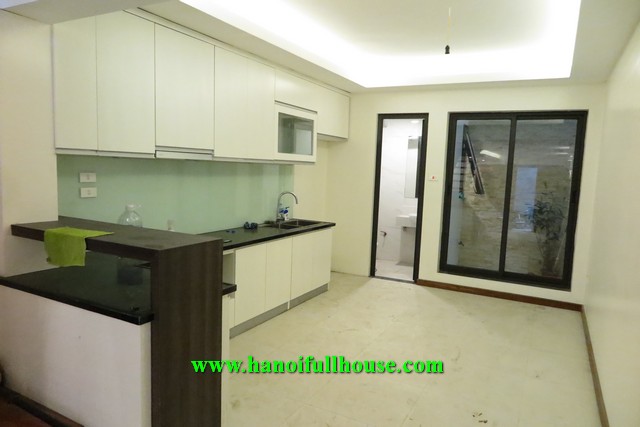 Cozy house in Phu Thuong for rent. 6 bedrooms, nice roof top